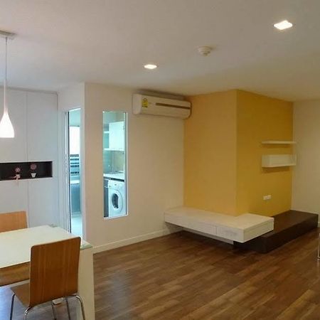 The Room @Sukhumvit79 Bangkok Eksteriør billede