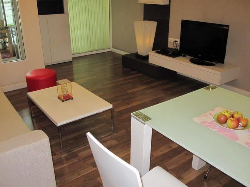 The Room @Sukhumvit79 Bangkok Eksteriør billede